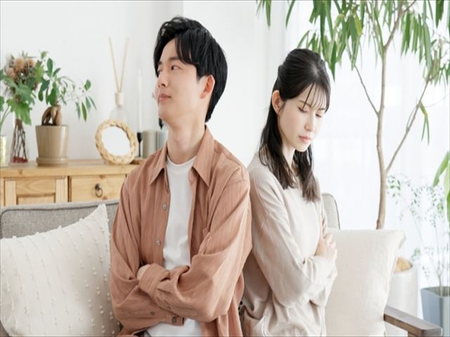 信頼を取り戻すための第一歩。お金の使い方で浮気の兆候を見抜こう！