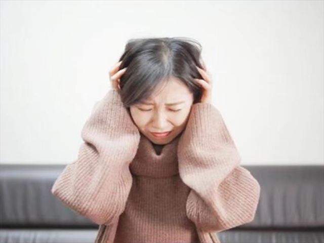 なぜ浮気をするのか？各年代の心理
